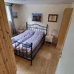Flott Leilighet I Stille Og Rolig Omrade, Med Gratis Privat Parkering!